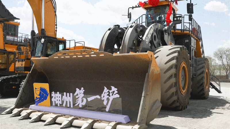 揭秘路面机械定制：十大品牌背后的技术奥秘